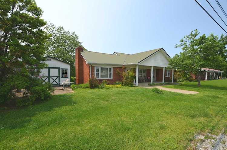 1668 Louisville Rd Harrodsburg, KY 40330