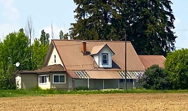4515 W Gibson-Dahl Rd Clayton, WA 99110