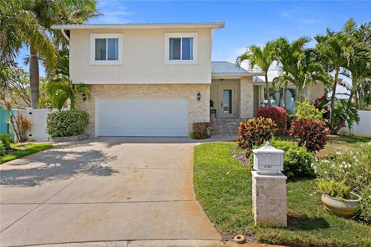 3040 Alton Dr St. Pete Beach, FL 33706