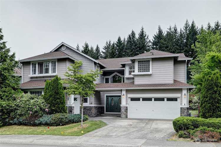 24768 SE 276th Place E Maple Valley, WA 98038