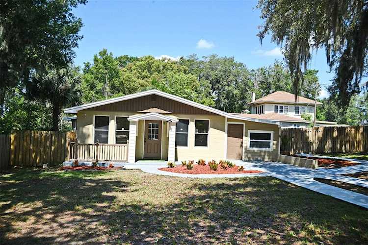 1244 Lake Ave Clermont, FL 34711