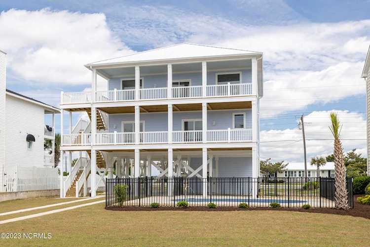 206 Ocean Dr Emerald Isle, NC 28594 | MLS 100385551 Photo 1