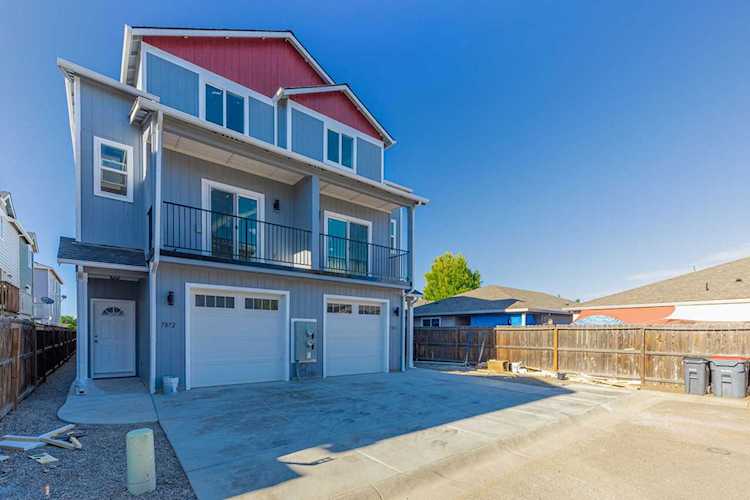 7872-7892 Jacqueline Way White City, OR 97503