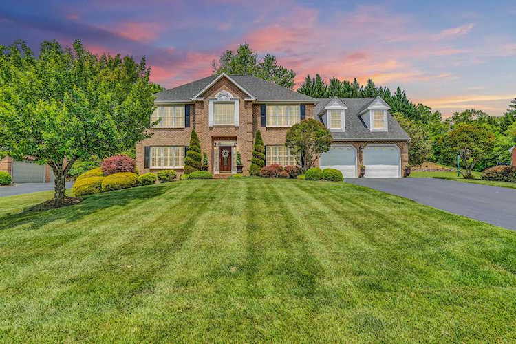 239 Baier Salem, VA 24153