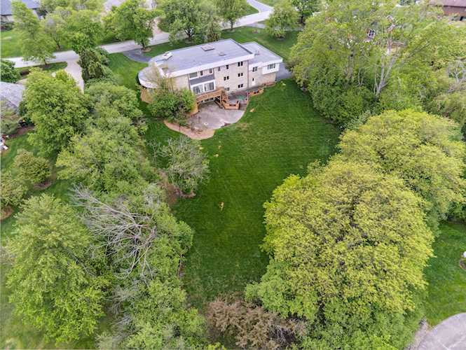 604 Mallard Ln Oak Brook, IL 60523
