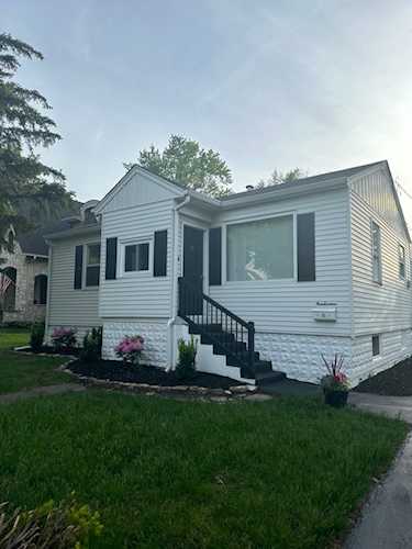 116 S Hudson St Westmont, IL 60559