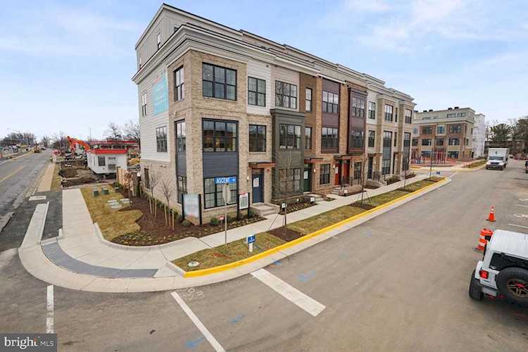 3118 Camber Place Falls Church, VA 22042