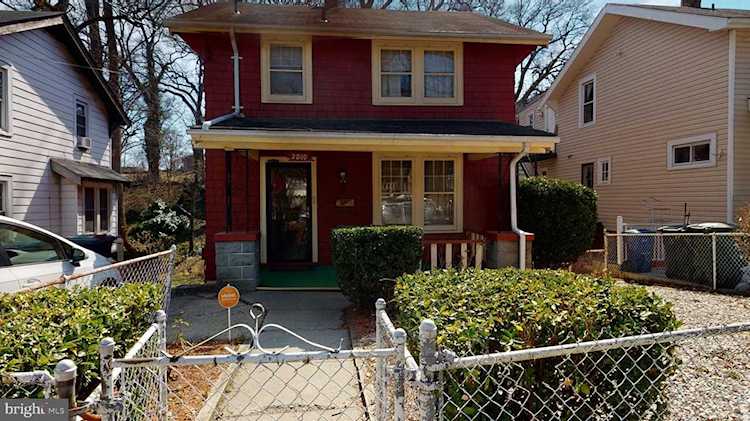 2809 Myrtle Ave NE Washington, DC 20018