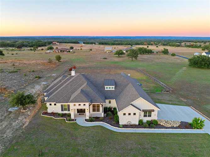 104 Mesa Grande CT Marble Falls, TX 78654
