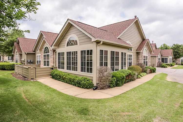 1689 E E Southfield Cir Memphis, TN 38016