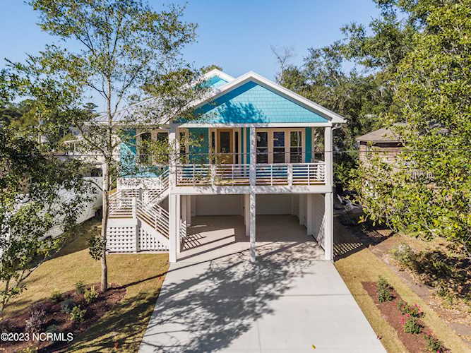 704 S Sixth Street Carolina Beach, NC 28428