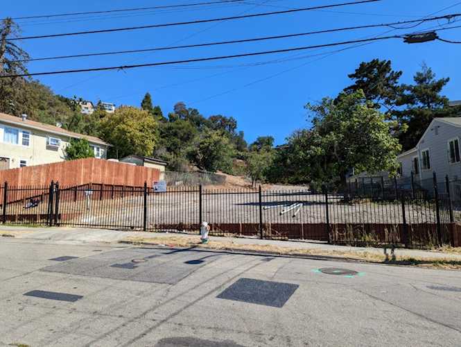 7106 Outlook Ave OAKLAND, CA 94605