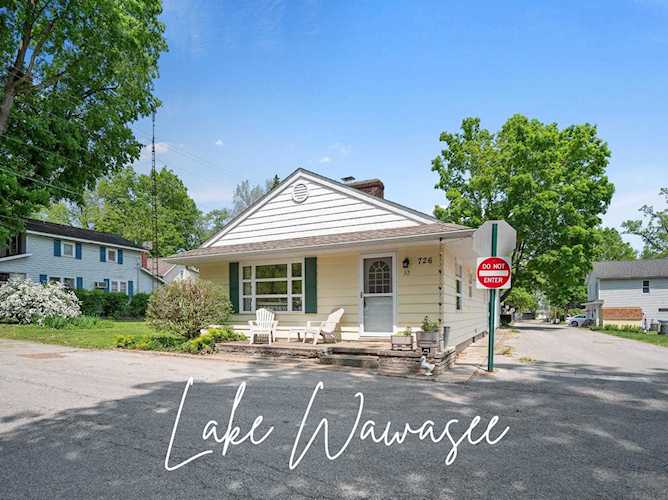 726 E Park Street Syracuse, IN 46567