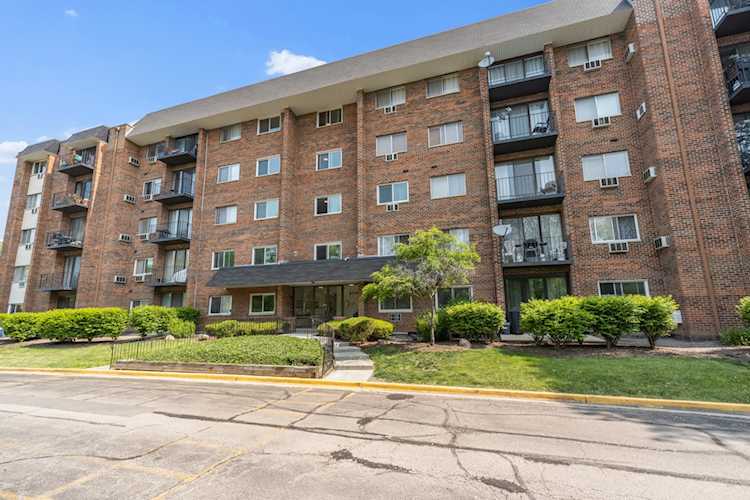 4731 Saint Joseph Creek Rd #5I Lisle, IL 60532