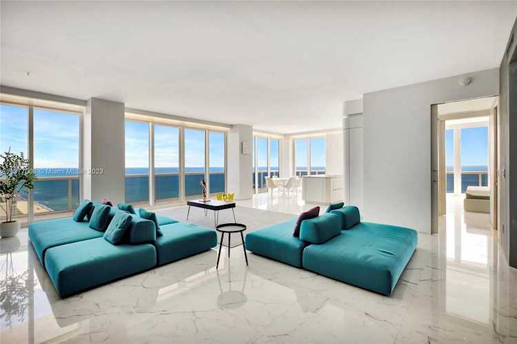 4779 Collins Ave #PH4201 Miami Beach, FL 33140