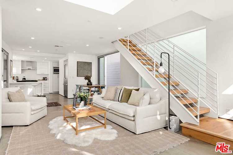 714 Hampton Dr Venice, CA 90291