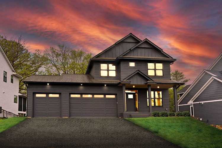 2239 Cleveland Avenue N Roseville, MN 55113