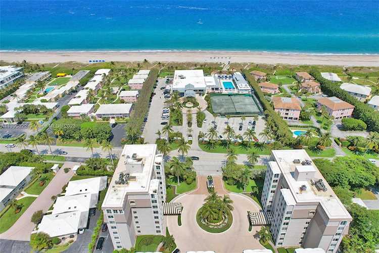 2000 S Ocean Blvd #202 Delray Beach, FL 33483