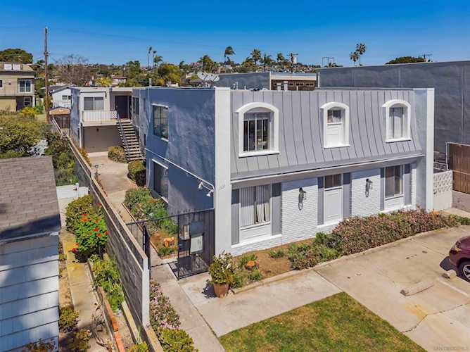 1320 Felspar St San Diego, CA 92109