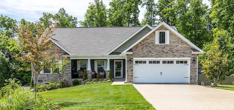 107 Claude Steadman Place Clinton, TN 37716