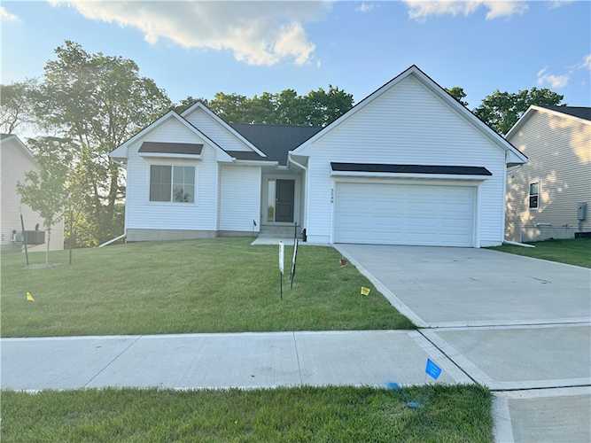 5588 Pine Valley Dr Pleasant Hill, IA 50327