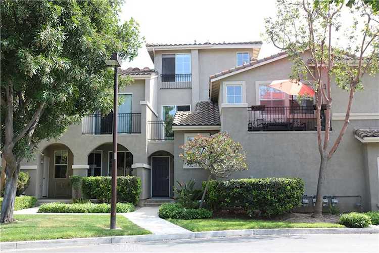 2211 Crescent Oak Irvine, CA 92618 | MLS PW23087199 Photo 1