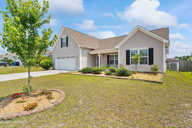 216 Belvedere Drive Holly Ridge, NC 28445