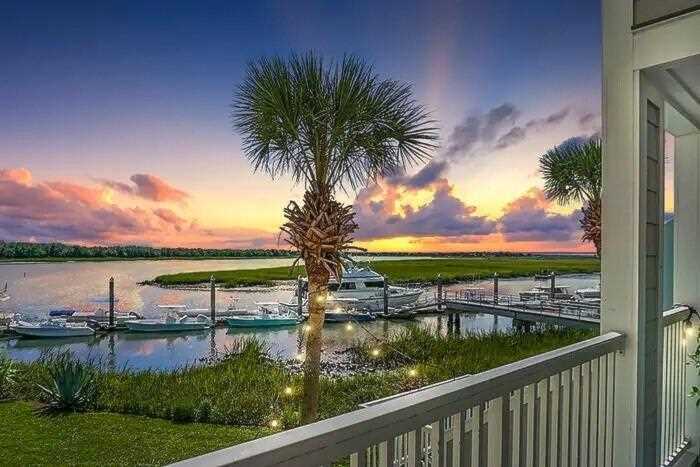 1666 B Marsh Harbor Ln Mount Pleasant, SC 29464