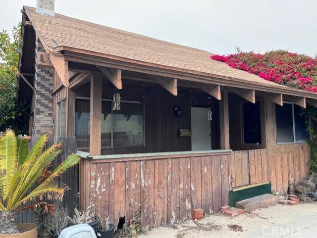 25 2nd St Hermosa Beach, CA 90254