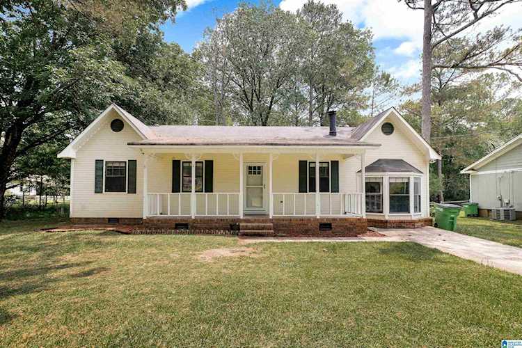 2069 Phillips Circle Leeds, AL 35094