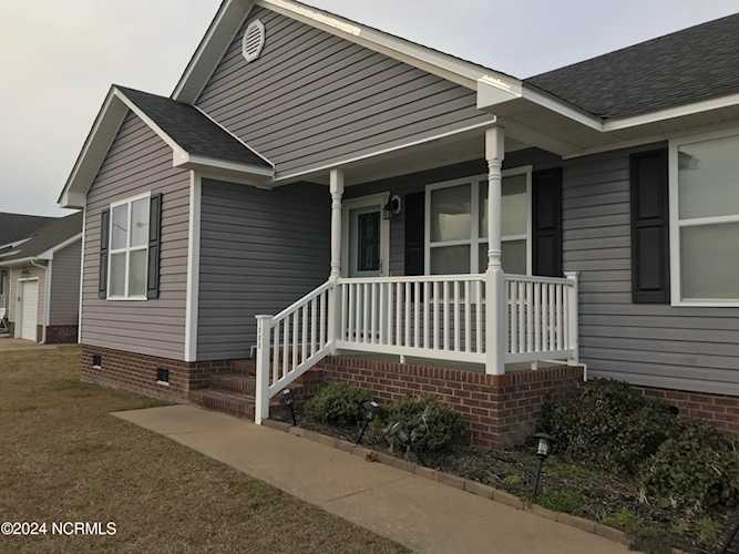 1008 Tanner'S Court Elizabeth City, NC 27909
