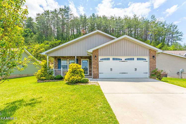 2914 Granite Ave Pigeon Forge, TN 37863