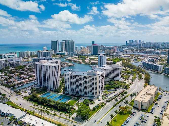600 Three Islands Blvd #818 Hallandale Beach, FL 33009