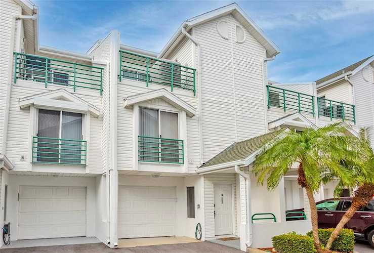 320 Island WAY #207 Clearwater Beach, FL 33767
