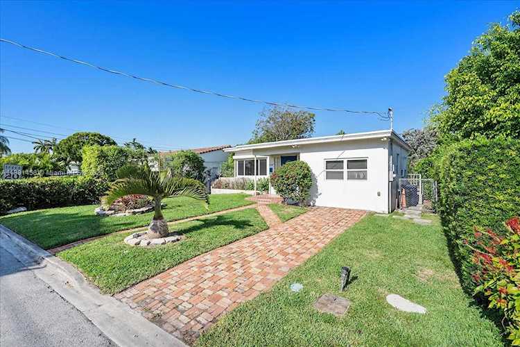 9048 Dickens Ave Surfside, FL 33154