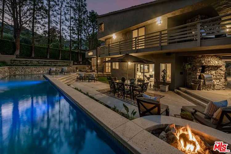 17765 Camino De Yatasto Pacific Palisades, CA 90272