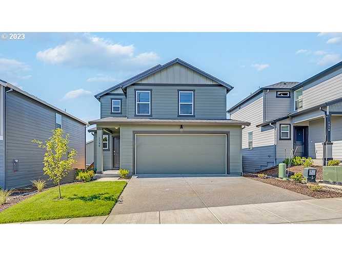 1306 W Larsen DR La Center, WA 98629
