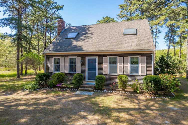 17 Nutmeg Lane Eastham, MA 02642 | MLS 22301976 Photo 1