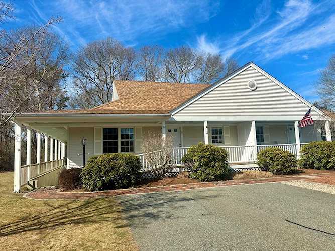16 Trotting Park Road East Falmouth, MA 02536