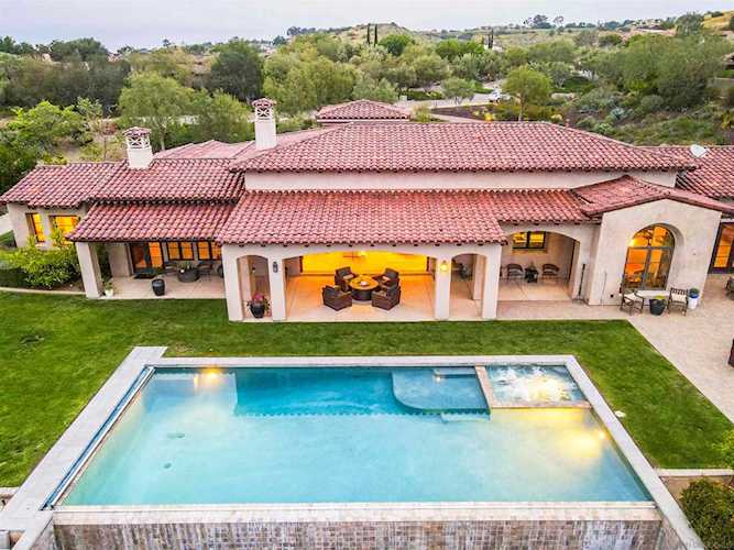 8065 Doug Hill San Diego, CA 92127