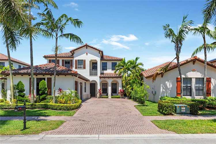3952 NW 82nd Way Cooper City, FL 33024