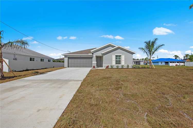 1197 Sultana St Port Charlotte, FL 33952