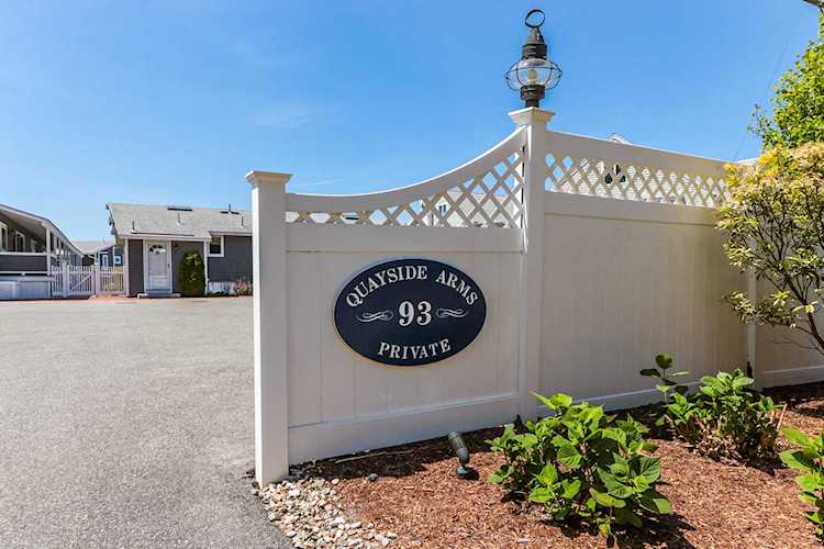 93 Falmouth Heights Road Falmouth, MA 02540