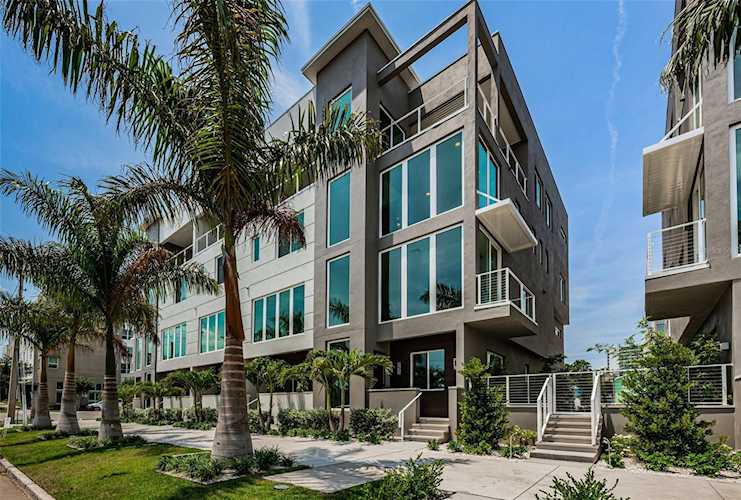 553 4th Ave S St. Petersburg, FL 33701