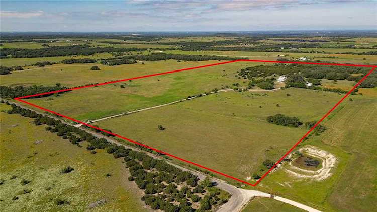 1100 County Road 215 Florence, TX 76527