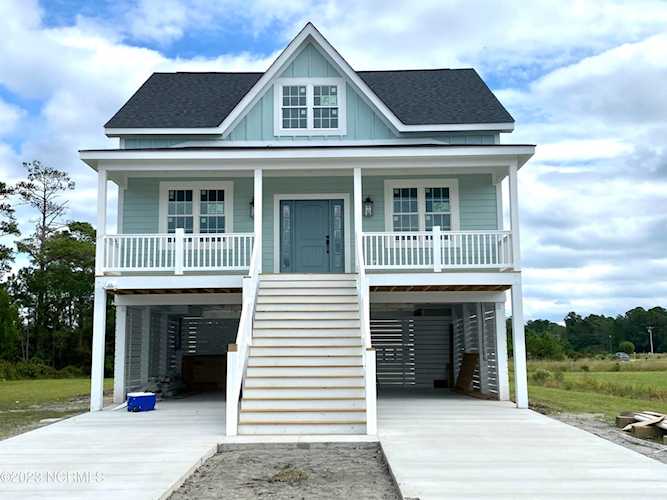 202 Gem Court Beaufort, NC 28516