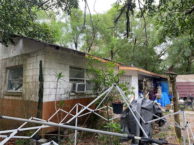 21122 Kersey St Dade City, FL 33523