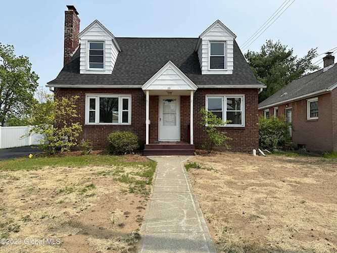 25 Brigadier St Albany, NY 12205