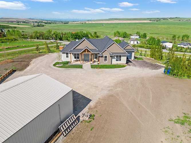 418044 48 St W Rural Foothills County, AB T1S 1A1