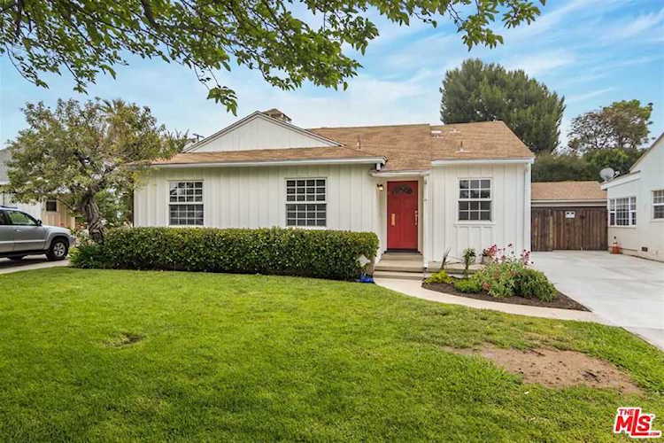5812 Noble Ave Sherman Oaks, CA 91411
